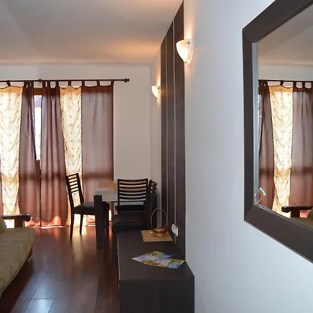 Bratanov Kiparis Apartment Nessebar